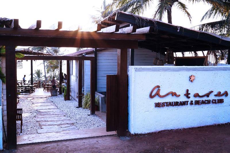 Antares Beach Resort, Vagator Exterior foto