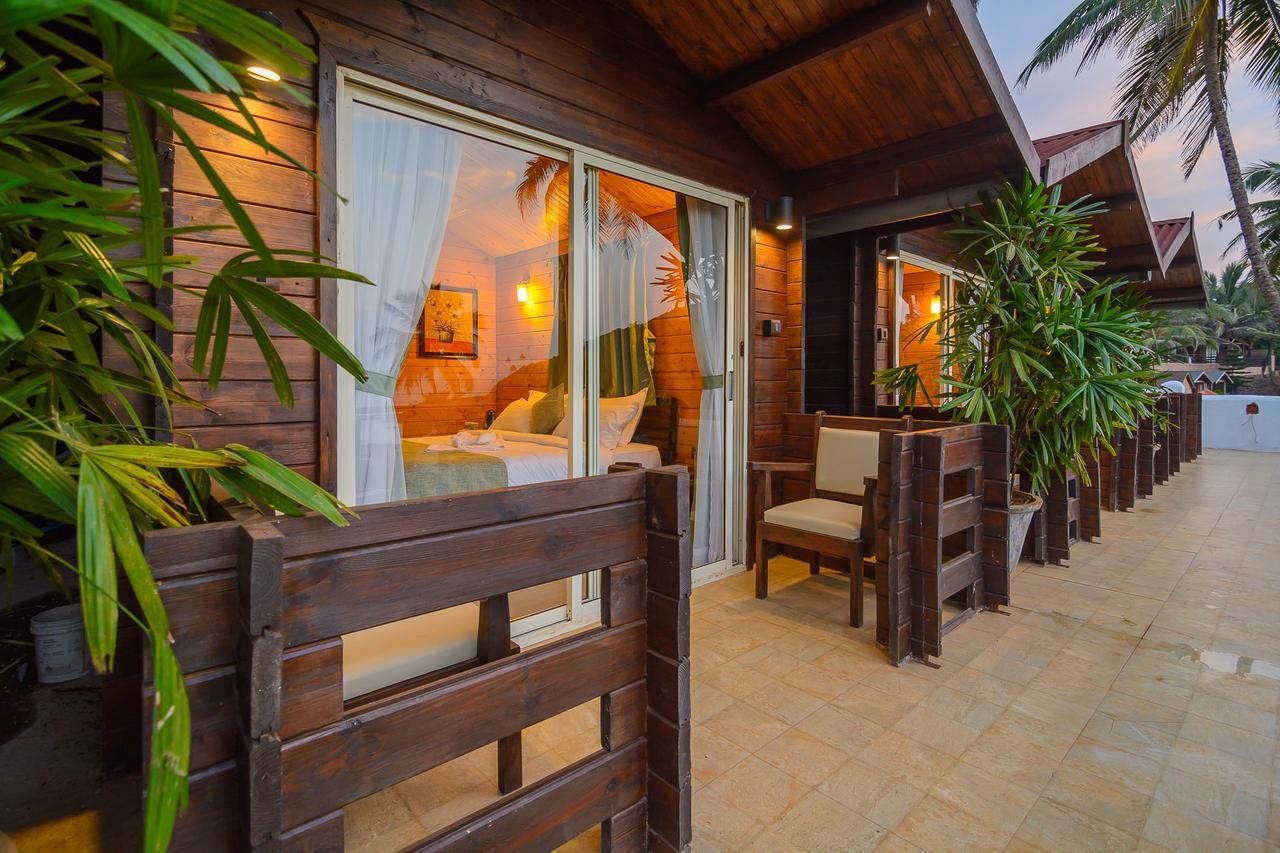 Antares Beach Resort, Vagator Exterior foto